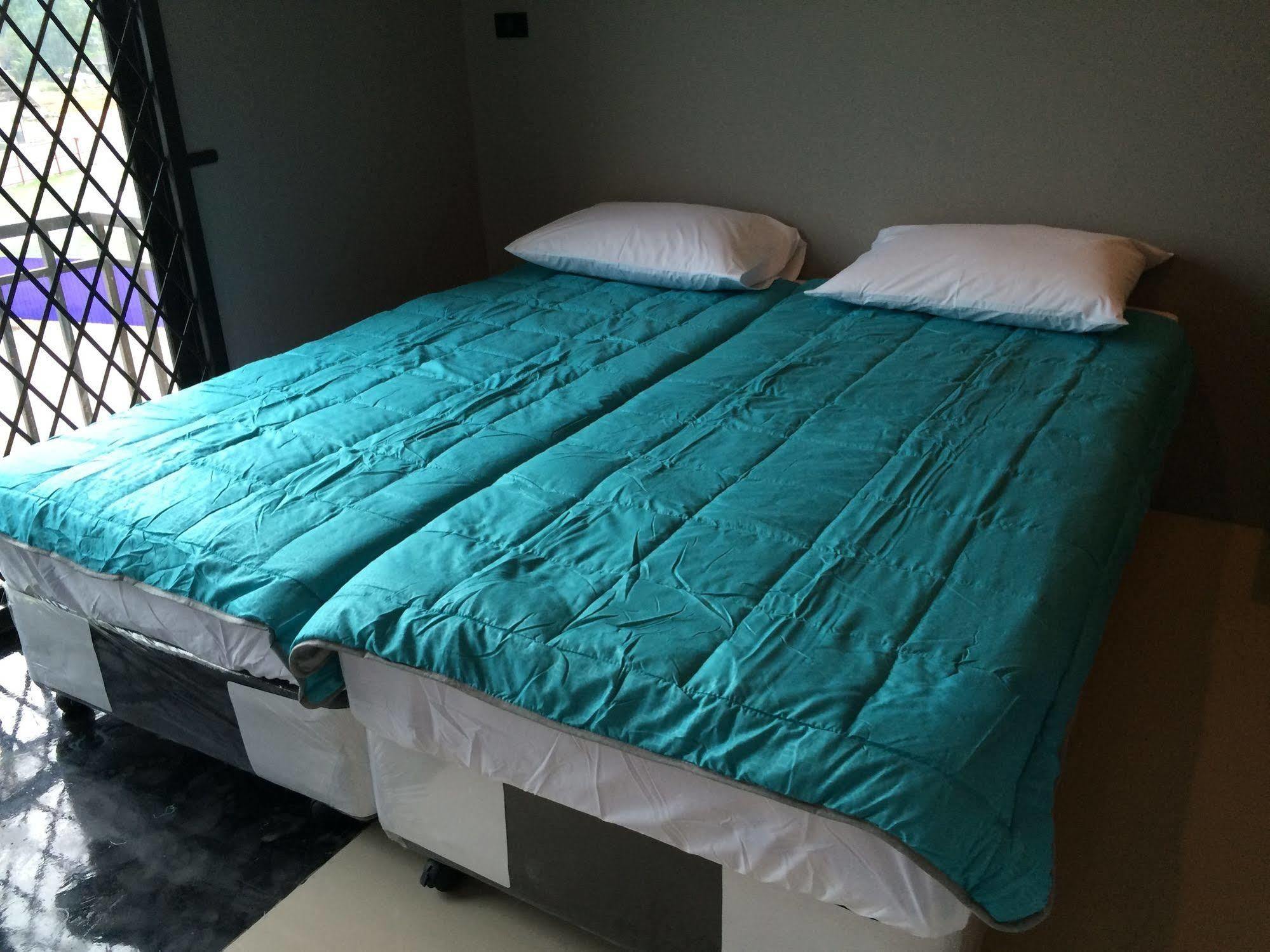 Nai Yang Beach Hubb Hostel Phuket Airport מראה חיצוני תמונה